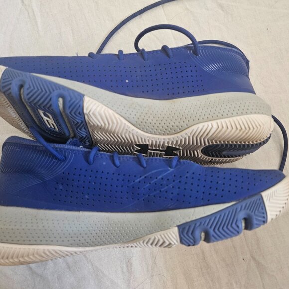 Size 6.5 Youth (GS) - Under Armour Steph Curry 3ZER0 3 Low Royal - Picture 5 of 5